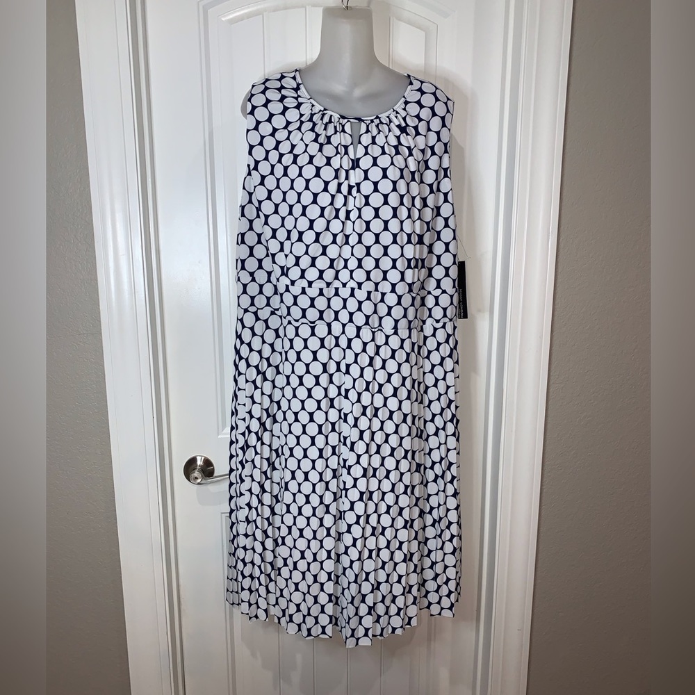 Maggy London Woman Plus Blue & White Dress NWOT
